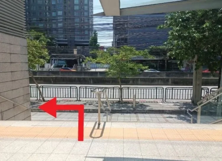 How to go to the Intouchmedicare Clinic Lat Phrao-Huai Khwang Branch How to go to the Intouchmedicare Clinic Lat Phrao-Huai Khwang Branch