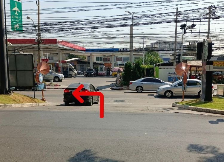 How to go to the Intouchmedicare Clinic, Ramintra km.2 Branch How to go to the Intouchmedicare Clinic, Ramintra km.2 Branch